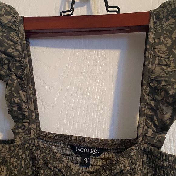 George Floral Ruched Midi Dress - Picture 8 of 10